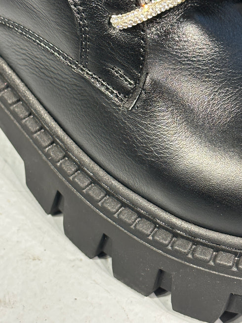 SOSA TAŞLI HAKİKİ DERİ POSTAL